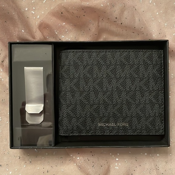 Brand New Michael Kors Black Slim Billfold Men's Wallet w/ Money Clip Box Set - Picture 2 of 14